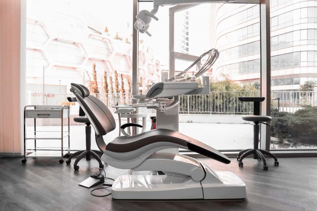 Ağız ve Diş Sağlığı Merkezlerinde Hangi İşlemler Yapılmaktadır?